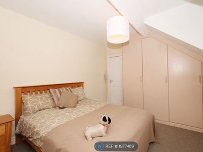 Room to rent in Nunthorpe Avenue, York YO23