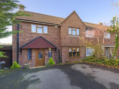 Semi-detached house to rent in High Wycombe, Buckinghamshire HP12