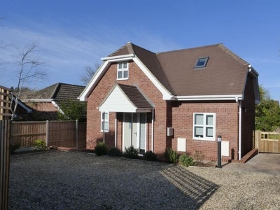 Semi-detached house to rent in Ringwood Road, Alderholt, Fordingbridge SP6