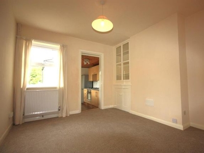 Semi-detached house to rent in Springfield Road, Guildford GU1