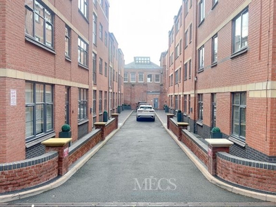 Town house to rent in The Mint, Jewellery Quarter, Hockley, Birmingham, West Midlands B18