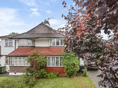 Semi-detached House to rent - Kingsand Road, Lee, SE12