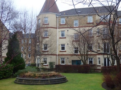 Shared accommodation to rent in Sinclair Place, Gorgie, Edinburgh EH11
