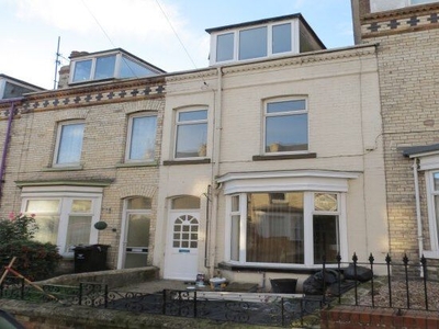 Terraced house to rent in Gladstone Street, Scarborough YO12