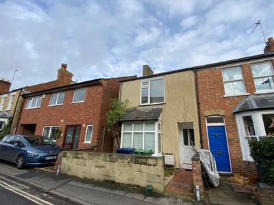 Terraced house to rent in Gordon Street, Oxford OX1