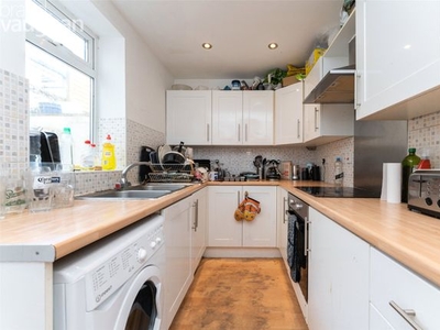 Terraced house to rent in Southover Street, Brighton BN2