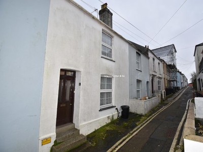 Terraced house to rent in Vernon Place, Falmouth TR11