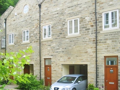 Terraced house to rent in Wildspur Mills, New Mill, Holmfirth HD9