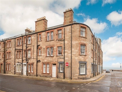 1 bed ground floor flat for sale in North Berwick