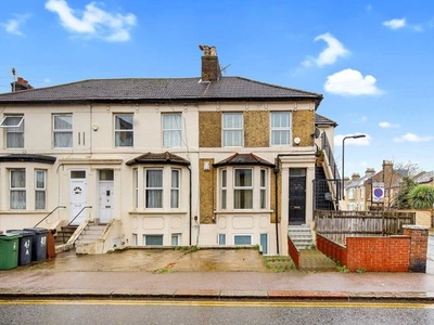 1 bedroom flat for sale London, E10 5LD
