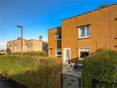 3 bed lower flat for sale in Broomhouse