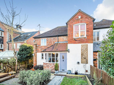 3 Bedroom Terraced House For Sale In Reading, Berkshire