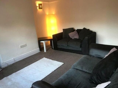 4 Bedroom Terraced House For Rent In Rusholme