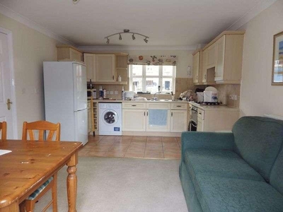 1 bed house to rent in Supersized Double Room - Kings Drive,
BS34, Bristol
