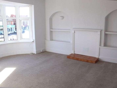 2 bed flat to rent in Old Cheltenham Road,
GL2, Gloucester