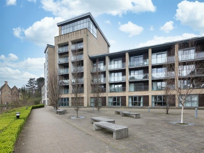 2 bedroom apartment for sale in Aalborg Place, Lancaster, LA1