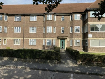 2 Bedroom House Hounslow Greater London
