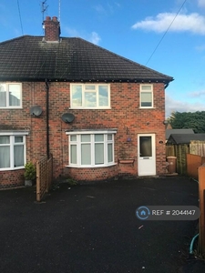 3 bedroom semi-detached house for rent in Oak Crescent, Littleover, Derby, DE23