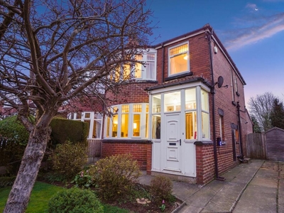3 bedroom semi-detached house for sale in Kingswood Avenue, Roundhay, LS8