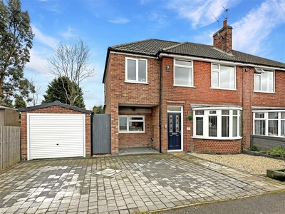 4 bedroom semi-detached house for sale in Welcombe Avenue, Braunstone Town, LE3