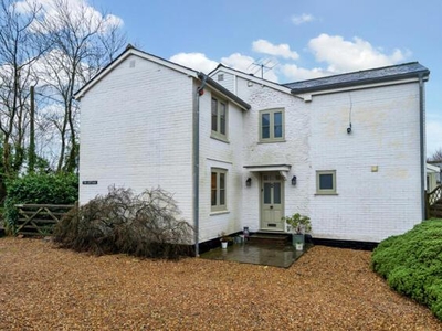 5 Bedroom House Alton Hampshire