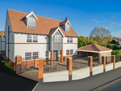 6 Bedroom House Epping Essex