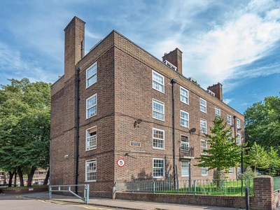 3 bedroom Flat for sale in Union Grove, Clapham SW8