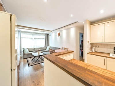 1 Bed Flat/Apartment For Sale in Sydney Road, London, N10 - 5353164