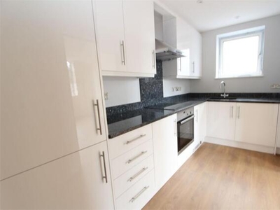 1 Bedroom Apartment For Rent In East Finchley, London