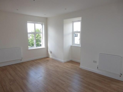 1 Bedroom Apartment For Rent In Upminster, Essex