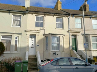 1 Bedroom Apartment For Sale In Folkestone, Kent