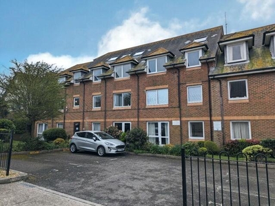 1 Bedroom Apartment For Sale In Lee-on-the-solent, Hampshire