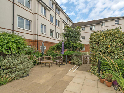 1 Bedroom Apartment For Sale In Raynes Park