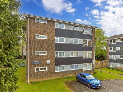 1 bedroom apartment for sale in Sutton Grove, Sutton, Surrey, SM1