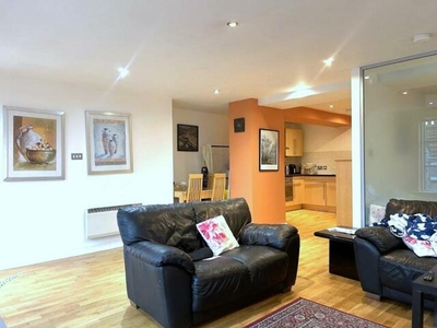 1 Bedroom Flat For Rent In 11 Park Row