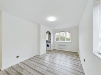 1 Bedroom Flat For Rent In Hornchurch
