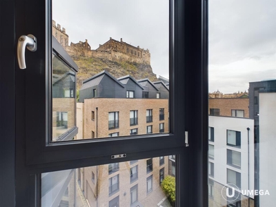 1 bedroom flat for rent in Kings Stables Road, Old Town, Edinburgh, EH1