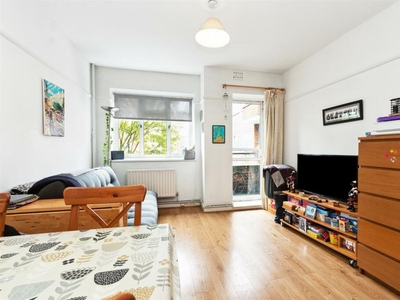 1 bedroom flat for rent in Newtown Street, London SW11
