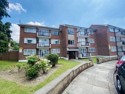 1 Bedroom Flat For Sale In Edgware, Middlesex