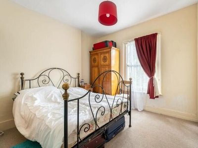 1 Bedroom Flat For Sale In Munster Village, London