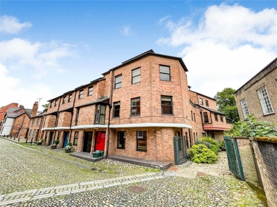 1 bedroom flat for sale in Shipgate Street, Chester, Cheshire, CH1