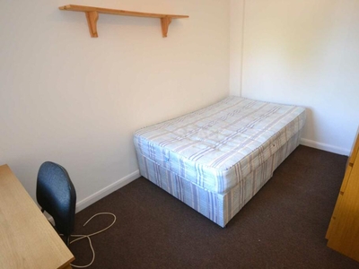 1 bedroom house share for rent in Grange Avenue, Earley, Reading, Berkshire, RG6 1DL, RG6