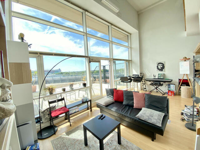 1 Bedroom Maisonette For Sale In The Quays, Salford Quays