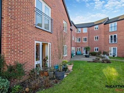 1 Bedroom Retirement Apartment For Sale in Newcastle-under-Lyme, Staffordshire