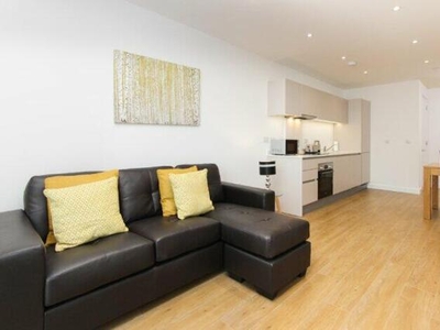 1 Bedroom Serviced Apartment For Rent In Bracknell, Berkshire