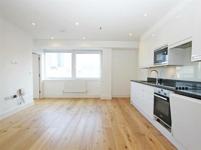 2 Bedroom Apartment For Rent In 67-70 High Street