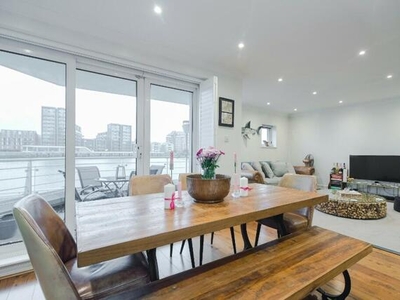 2 Bedroom Apartment For Rent In Battersea