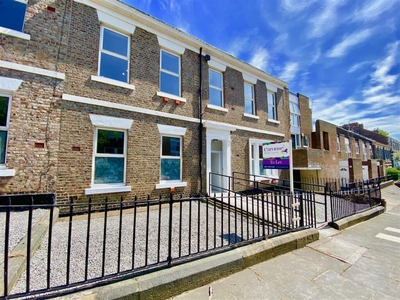 2 bedroom apartment for rent in Hawthorn Terrace, Newcastle Upon Tyne, NE4