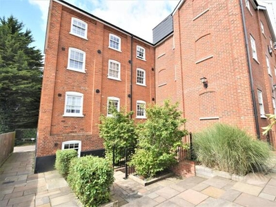 2 Bedroom Apartment For Rent In Saffron Walden, Essex