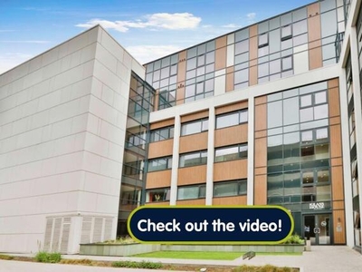 2 Bedroom Apartment For Sale In 75 Queens Dock Avenue, Hull
